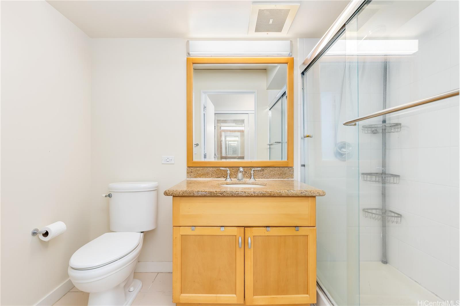 Moana Pacific condo # I2007, Honolulu, Hawaii - photo 16 of 25