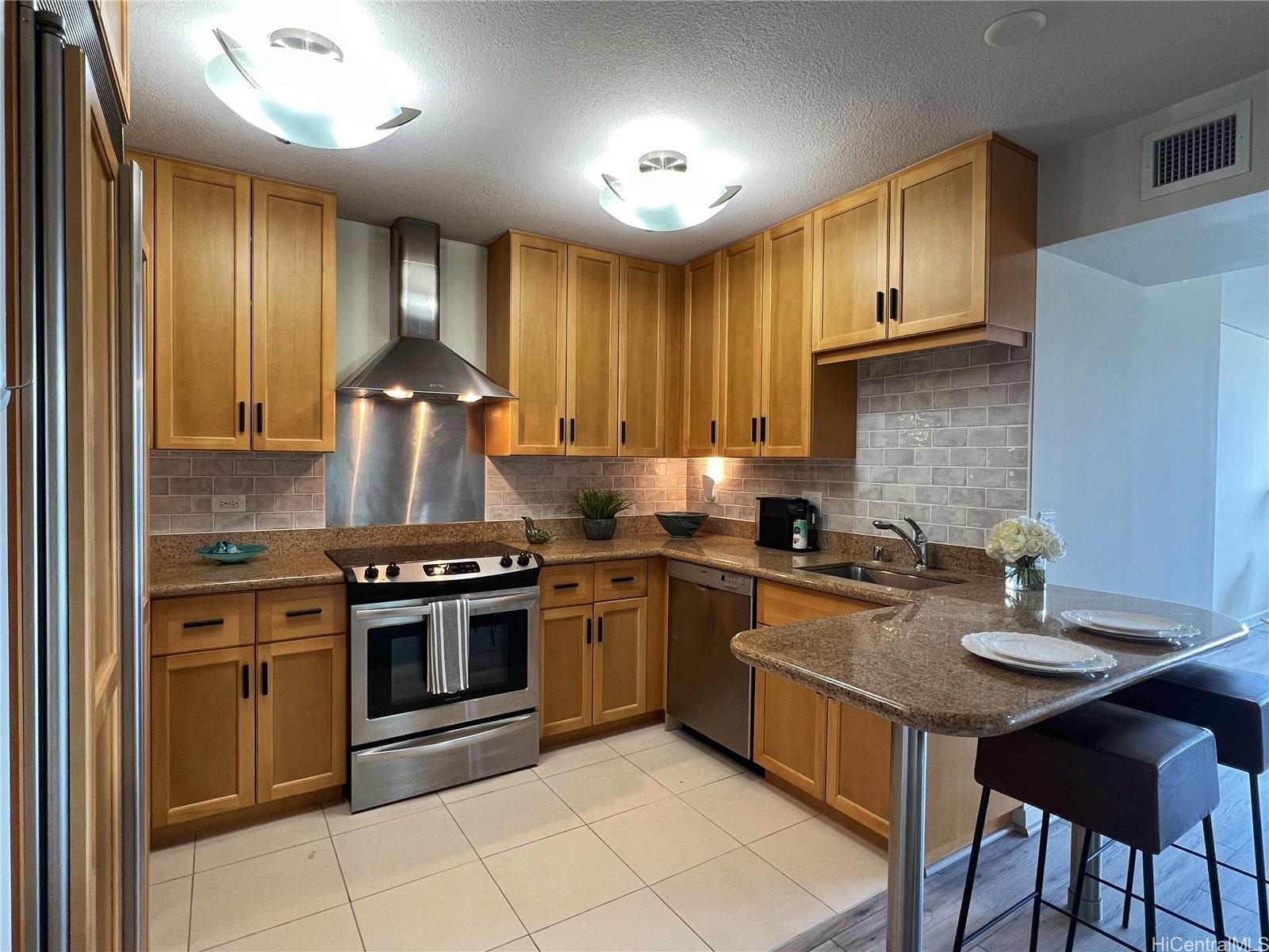 Moana Pacific I2102, 1288 Kapiolani Blvd, Honolulu Kakaako condo