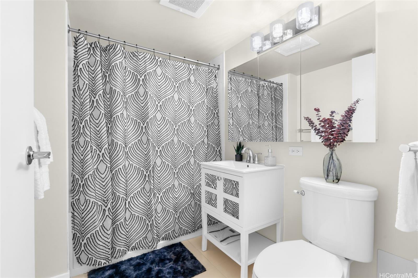 Moana Pacific condo # I2103, Honolulu, Hawaii - photo 8 of 24