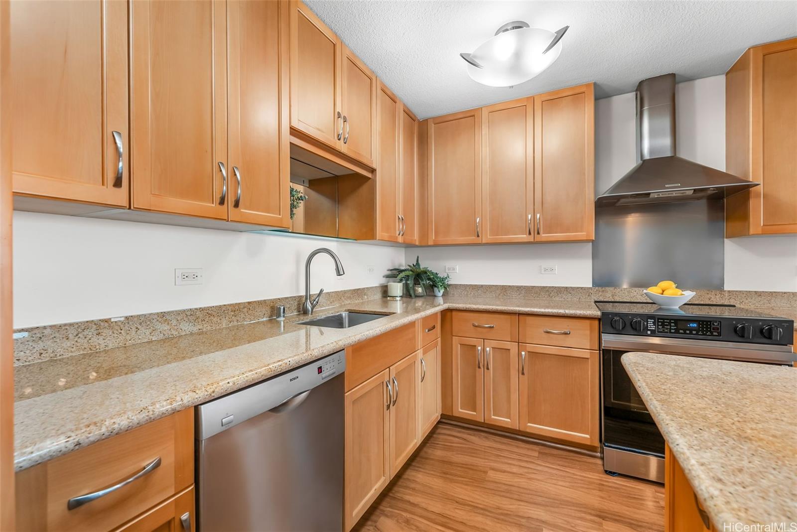 Moana Pacific condo # I3005, Honolulu, Hawaii - photo 2 of 25