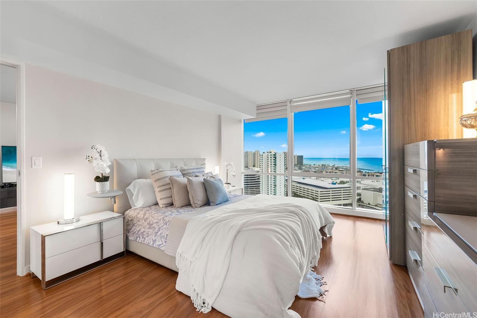 Moana Pacific condo # I3005, Honolulu, Hawaii - photo 12 of 25