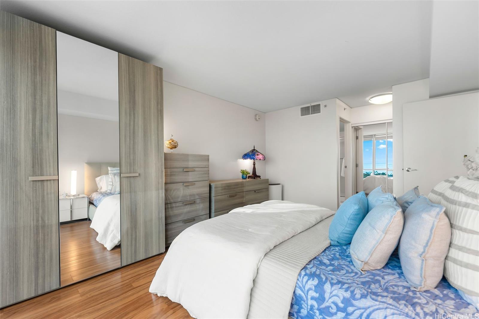 Moana Pacific condo # I3005, Honolulu, Hawaii - photo 13 of 25