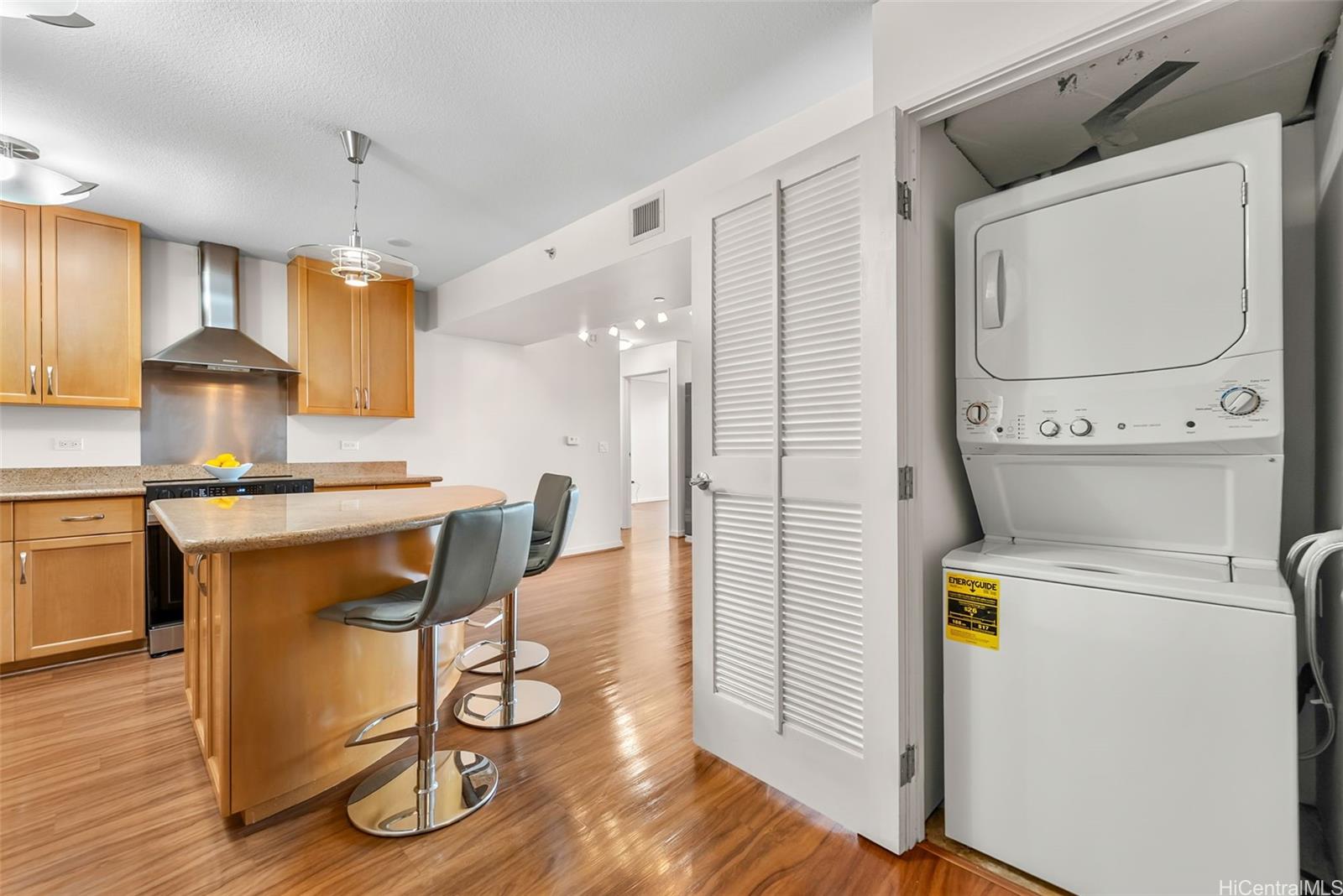 Moana Pacific condo # I3005, Honolulu, Hawaii - photo 9 of 25