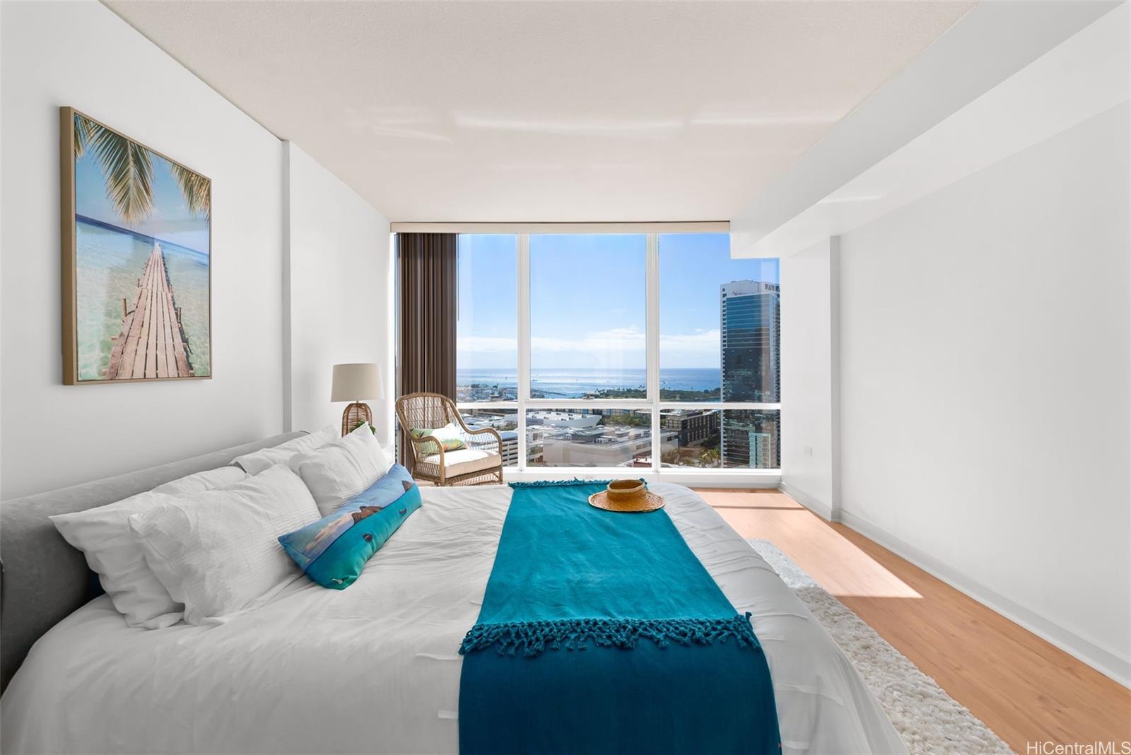 Moana Pacific condo # I-3206, Honolulu, Hawaii - photo 12 of 25