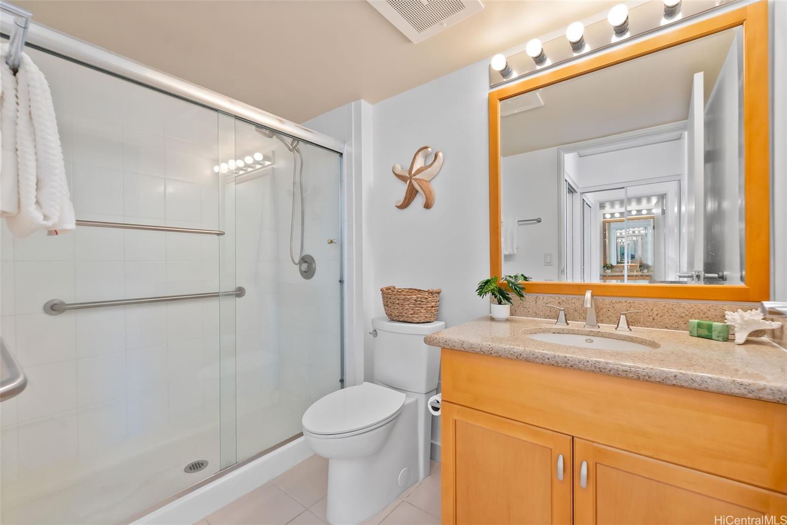 Moana Pacific condo # I-3206, Honolulu, Hawaii - photo 15 of 25