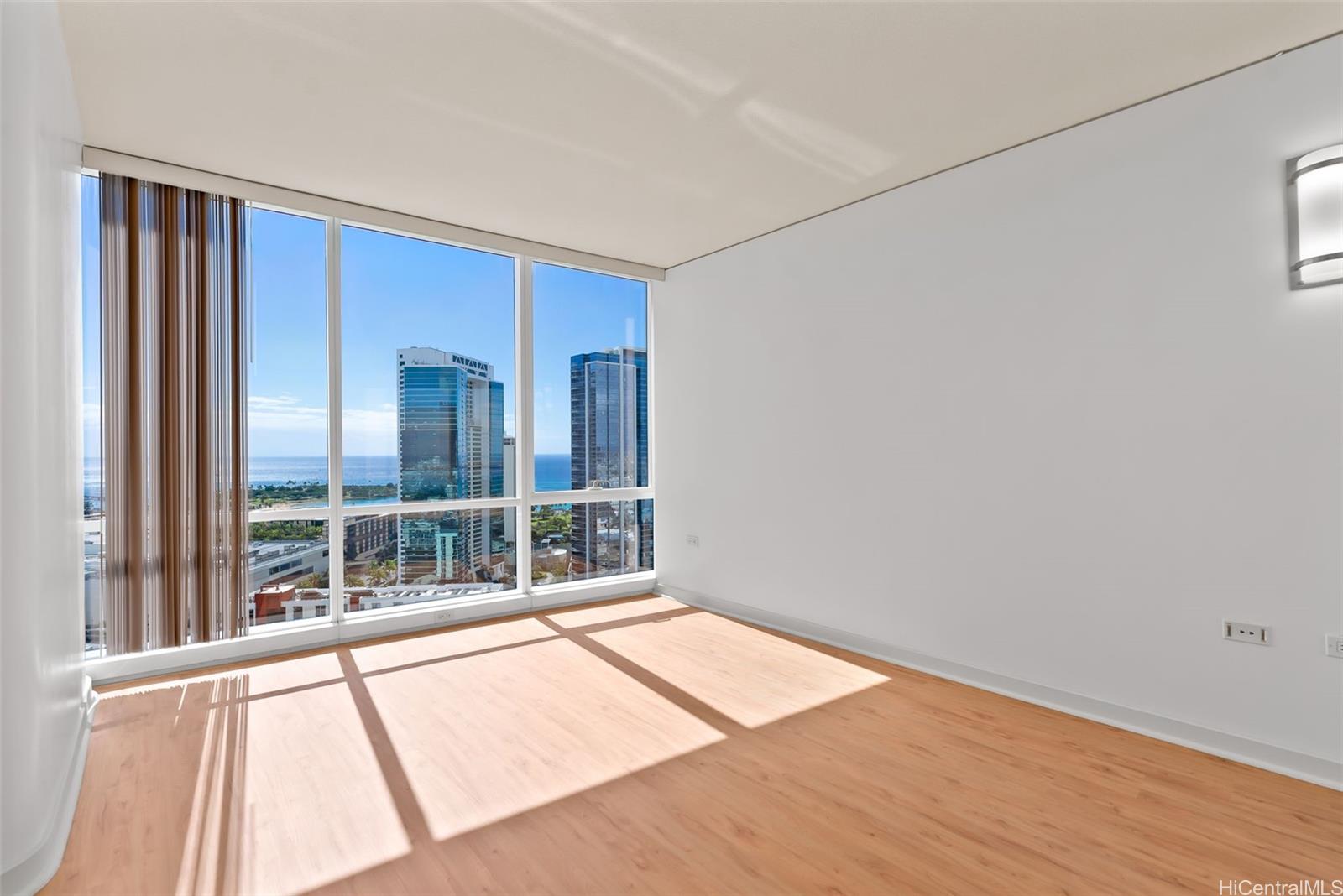 Moana Pacific condo # I-3206, Honolulu, Hawaii - photo 16 of 25