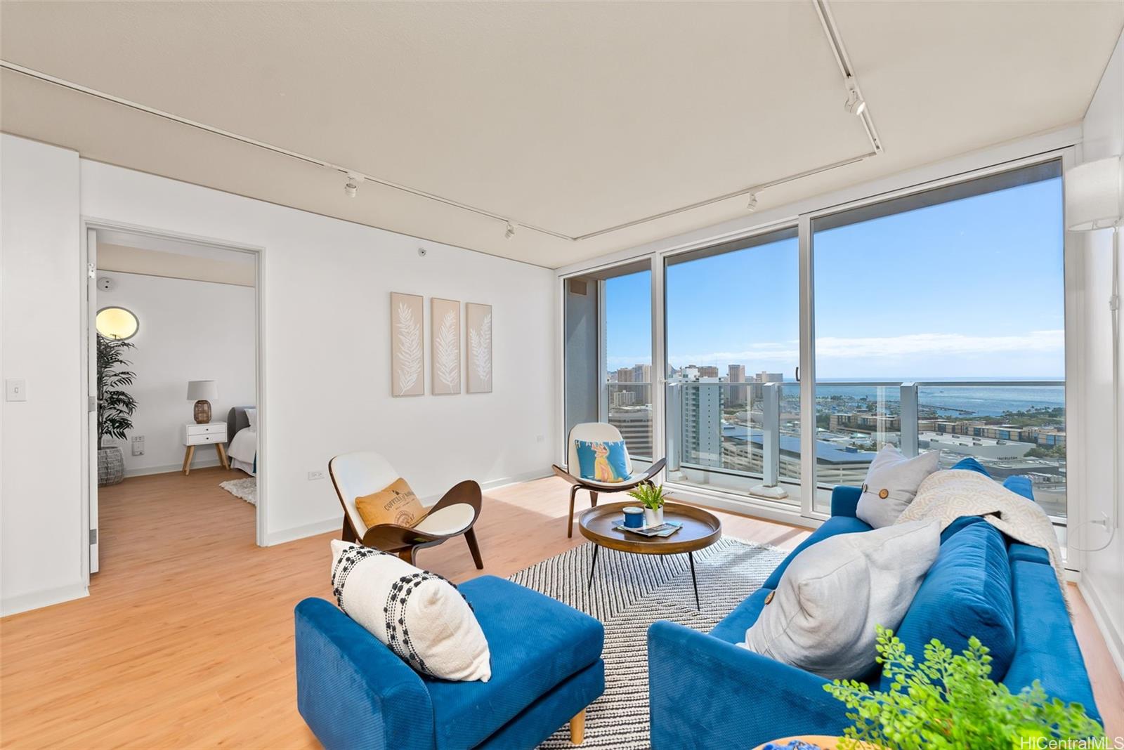 Moana Pacific condo # I-3206, Honolulu, Hawaii - photo 5 of 25