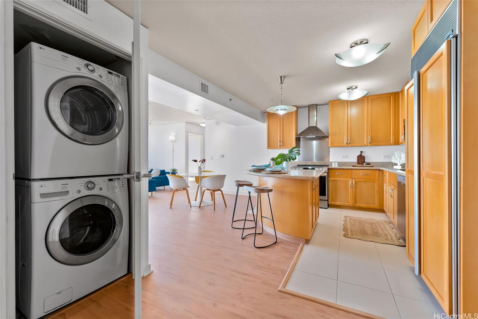 Moana Pacific condo # I-3206, Honolulu, Hawaii - photo 10 of 25