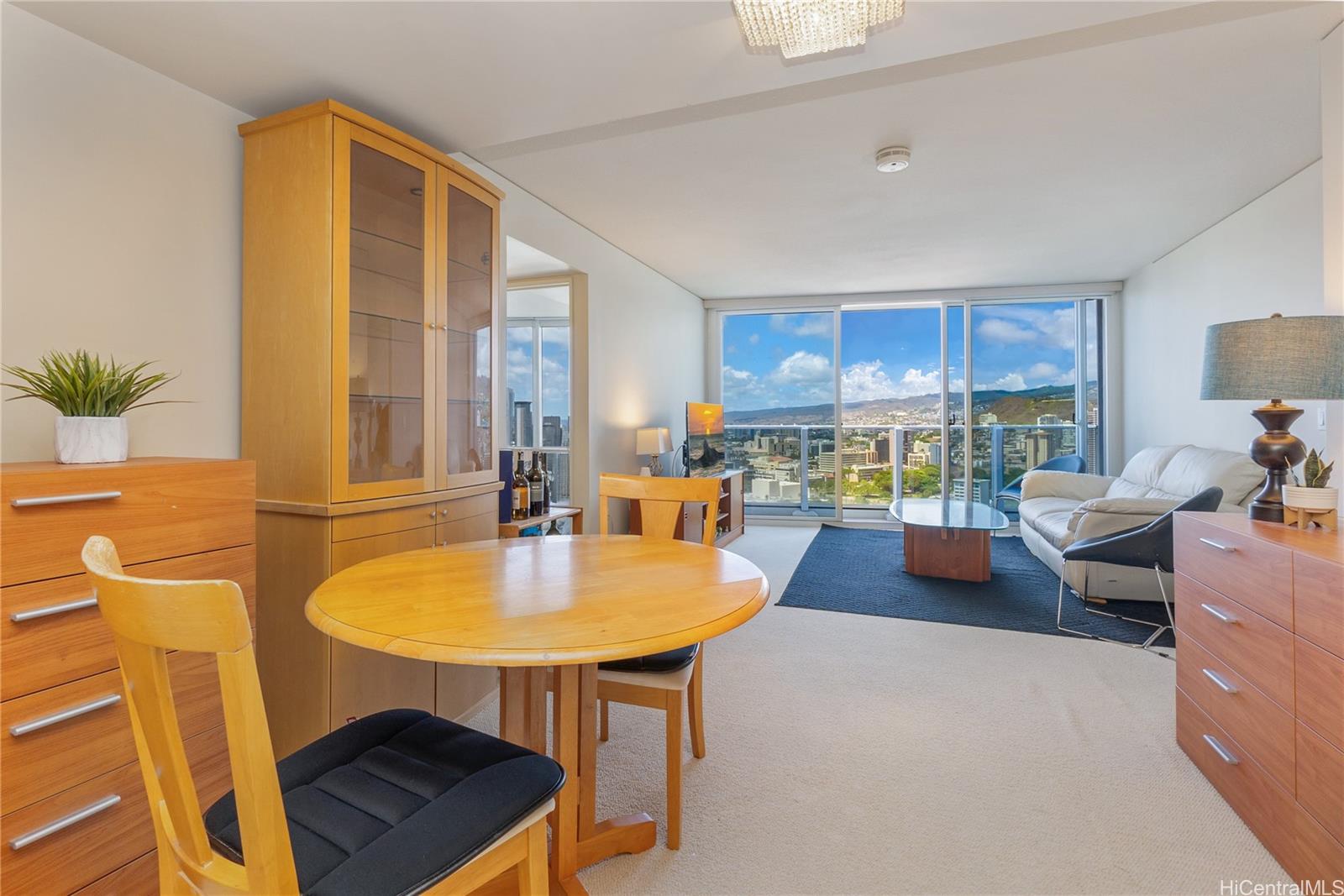 Moana Pacific condo # I3609, Honolulu, Hawaii - photo 5 of 25