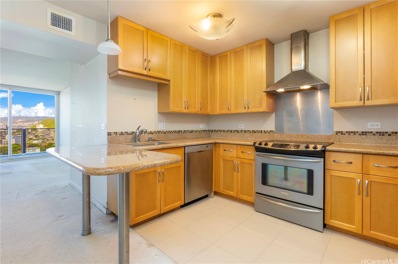 Moana Pacific condo # I3609, Honolulu, Hawaii - photo 7 of 25