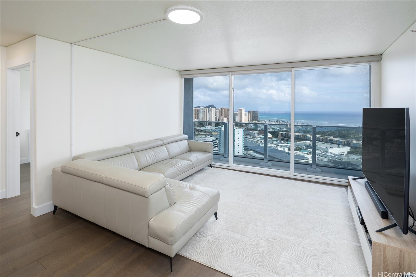Moana Pacific condo # I/4005, Honolulu, Hawaii - photo 3 of 25