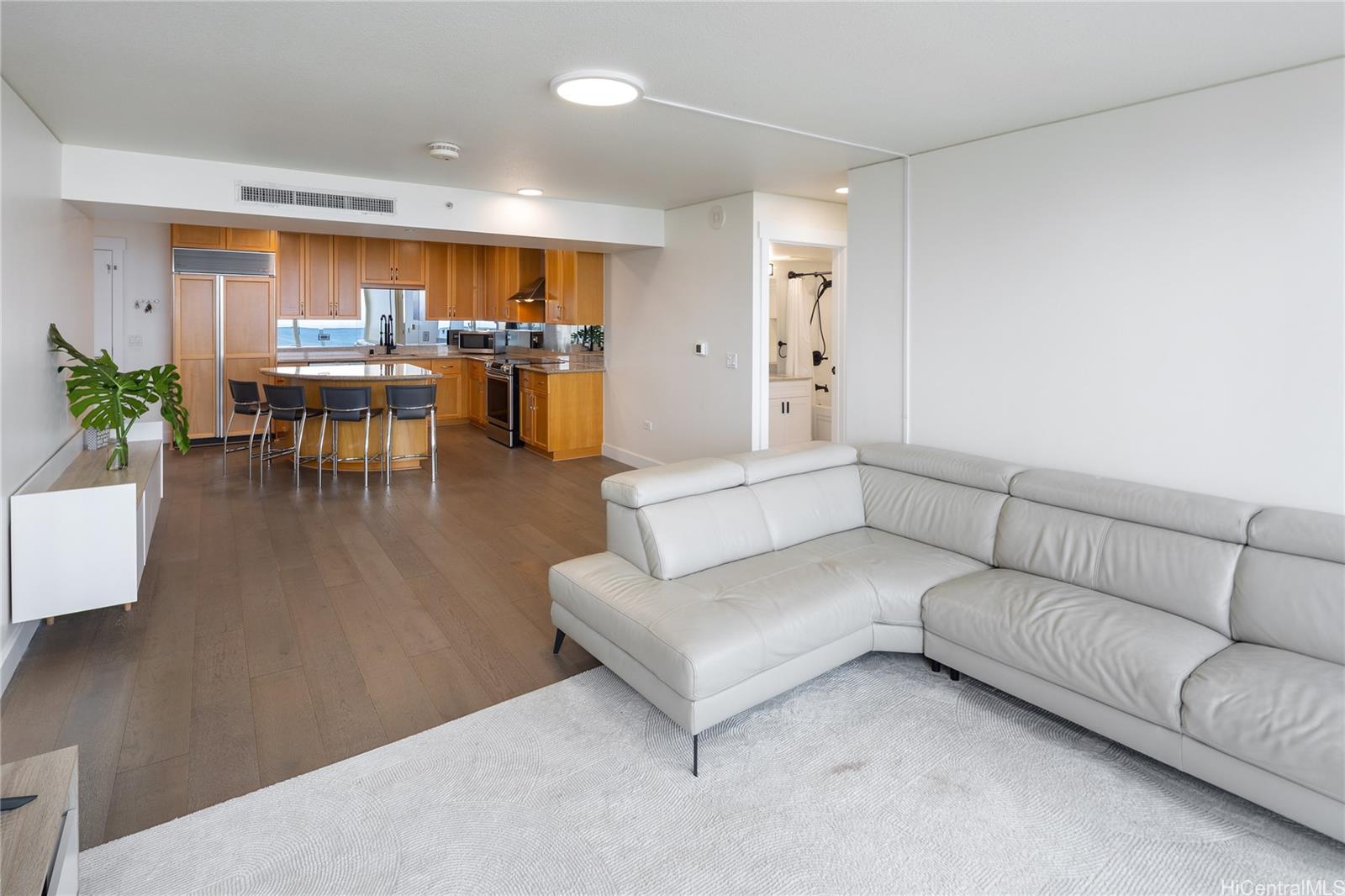 Moana Pacific condo # I/4005, Honolulu, Hawaii - photo 4 of 25