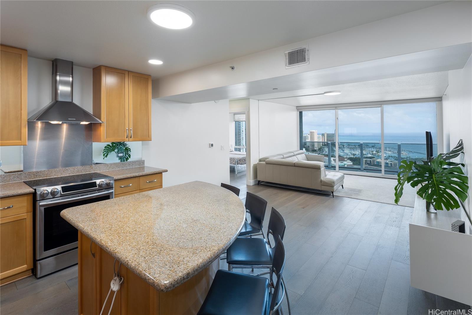 Moana Pacific condo # I/4005, Honolulu, Hawaii - photo 5 of 25