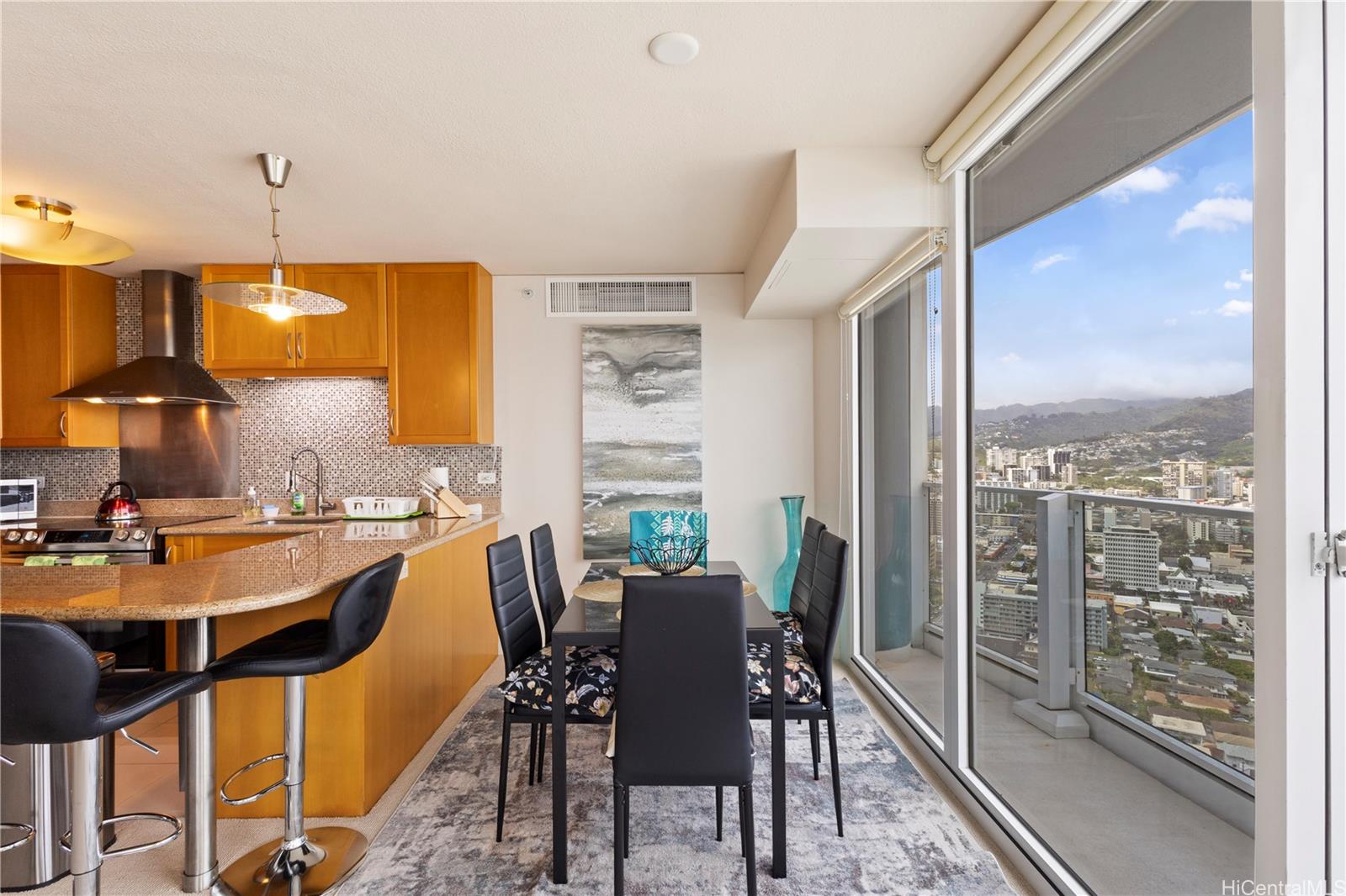 Moana Pacific condo # I-4203, Honolulu, Hawaii - photo 6 of 25