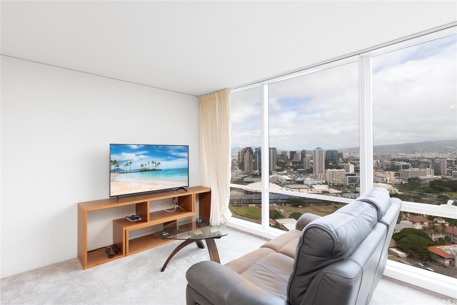 Moana Pacific condo # I4301, Honolulu, Hawaii - photo 4 of 22