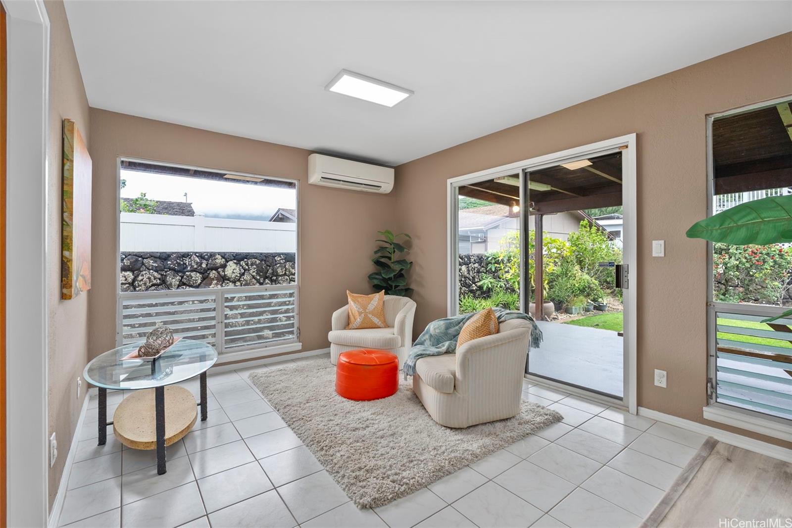 1289  Akele Street Kaopa, Kailua home - photo 2 of 24