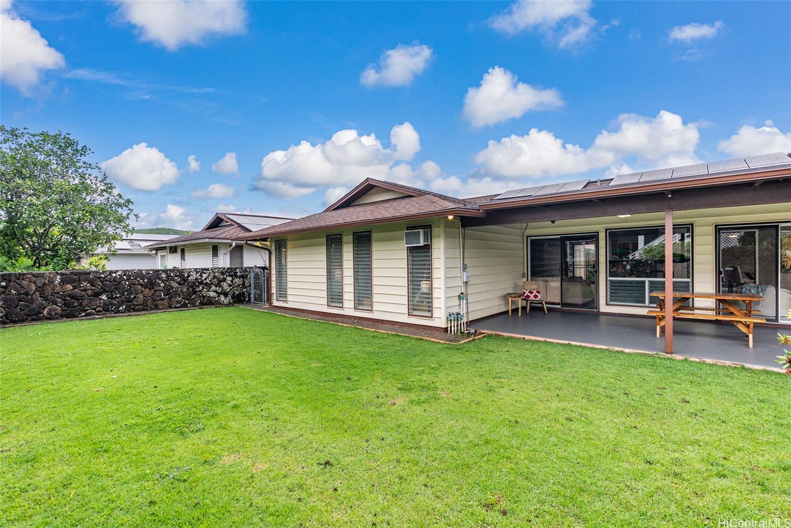 1289  Akele Street Kaopa, Kailua home - photo 20 of 24