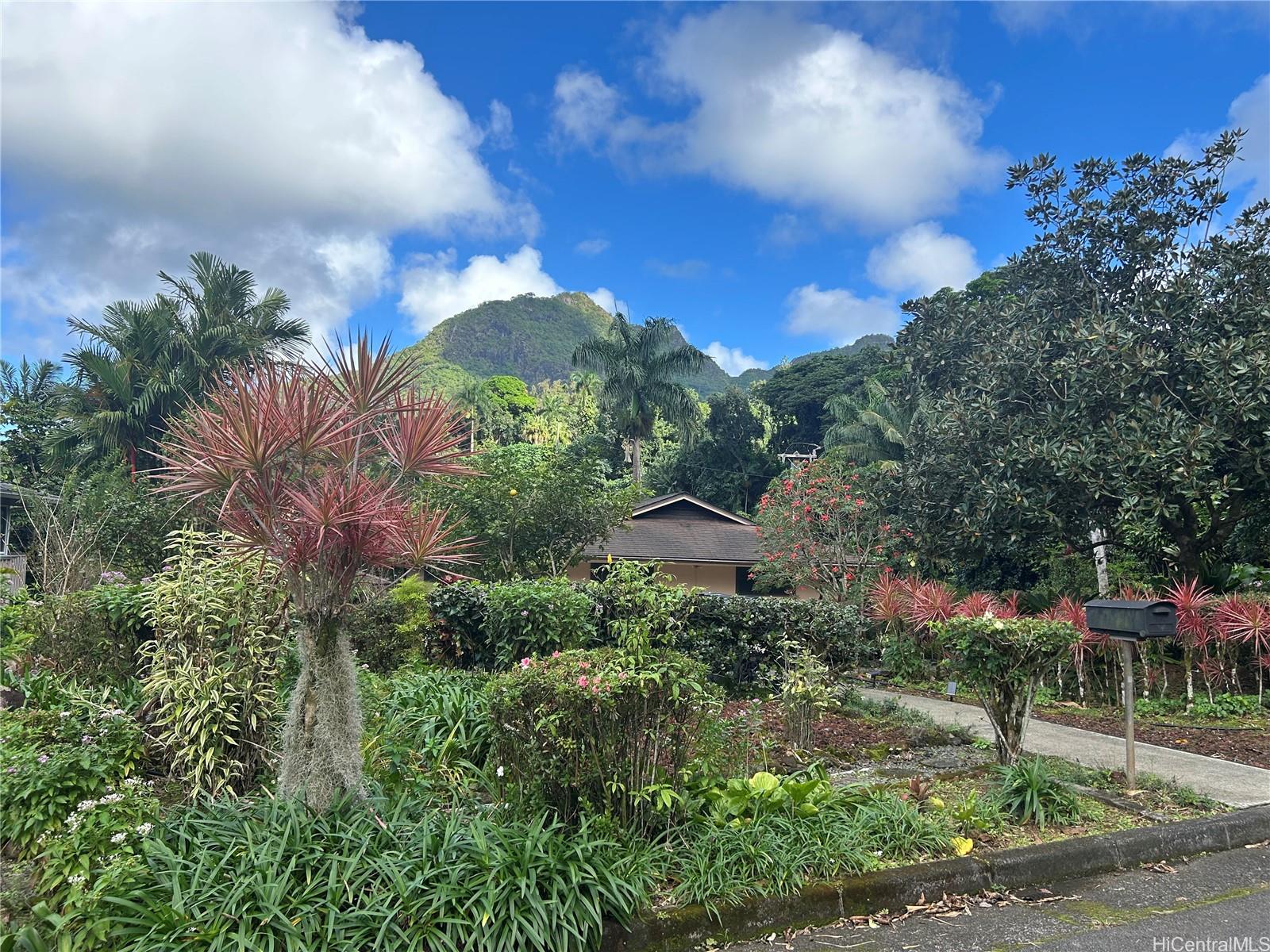 1290  Puualoha Street Maunawili, Kailua home - photo 4 of 24