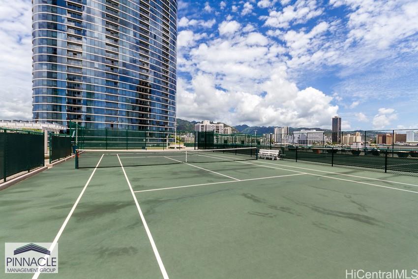 1296 Kapiolani Blvd Honolulu - Rental - photo 12 of 17