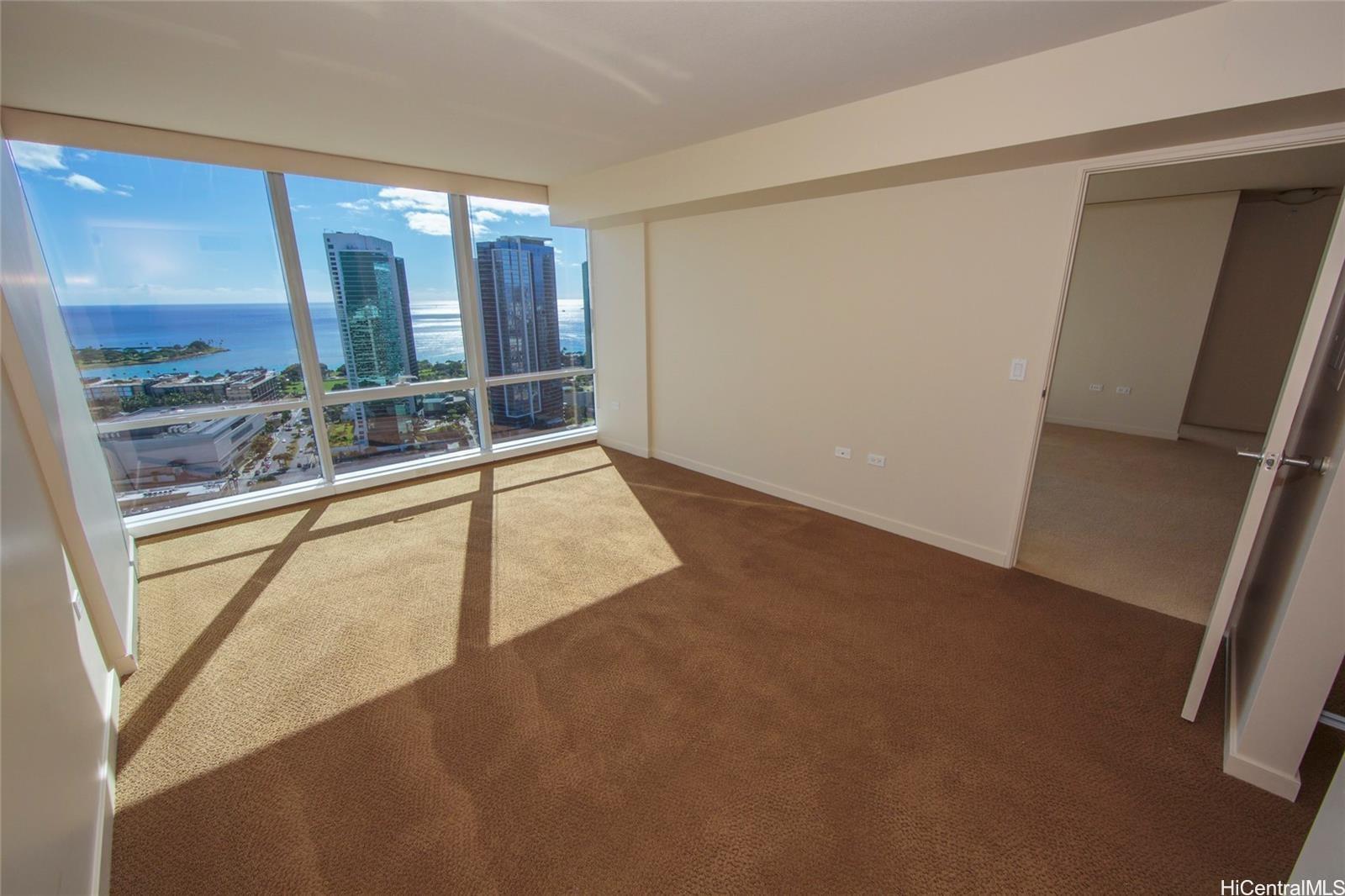 1296 Kapiolani Blvd Honolulu - Rental - photo 4 of 9