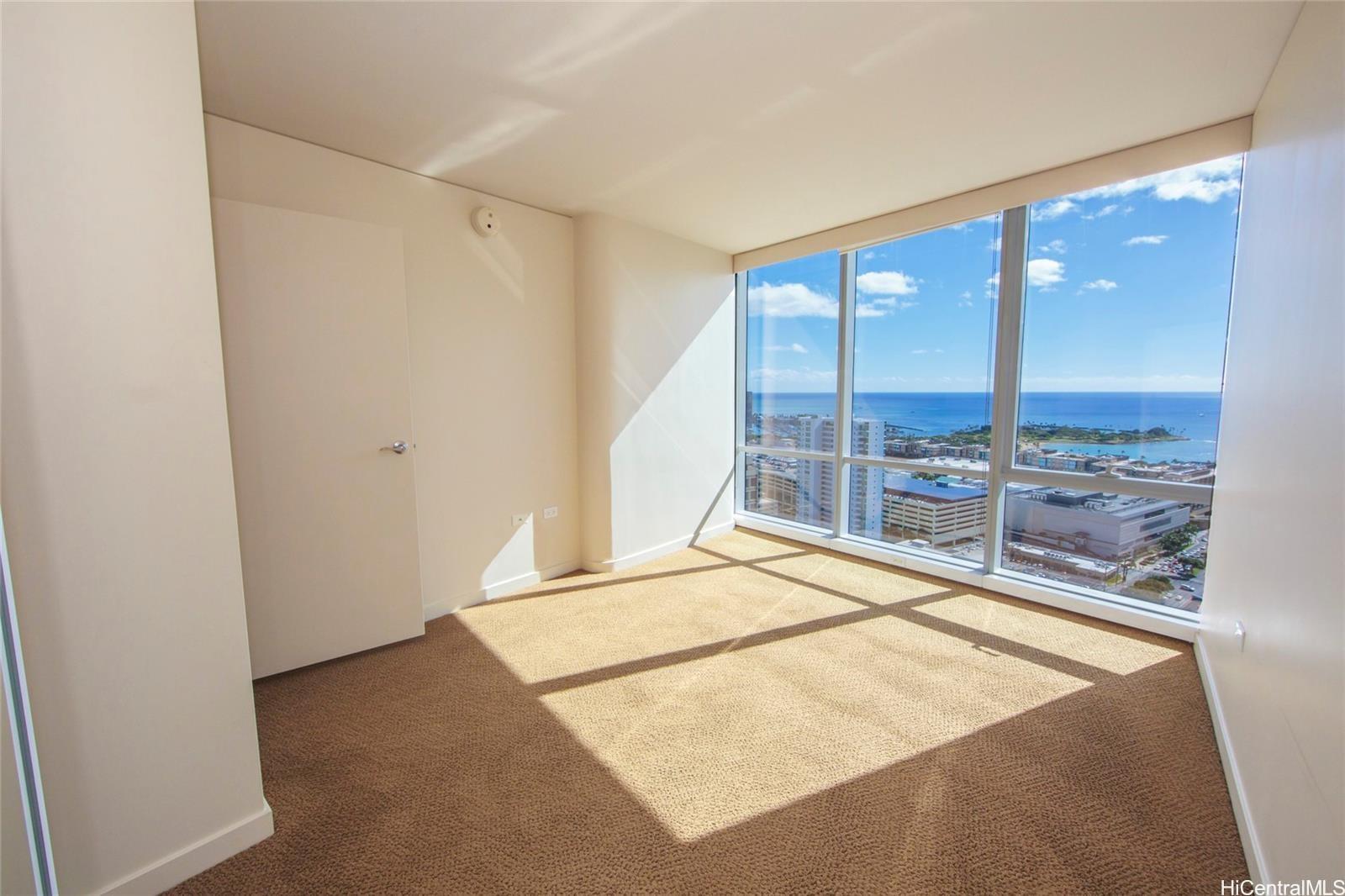 1296 Kapiolani Blvd Honolulu - Rental - photo 6 of 9