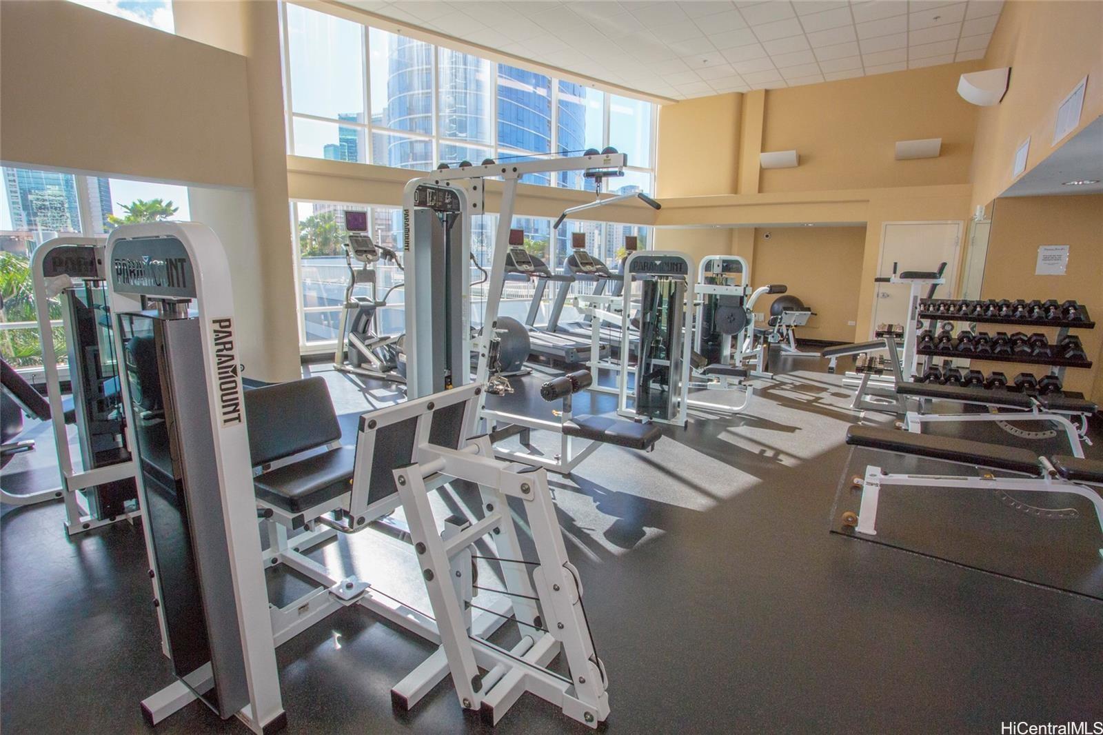 1296 Kapiolani Blvd Honolulu - Rental - photo 8 of 9