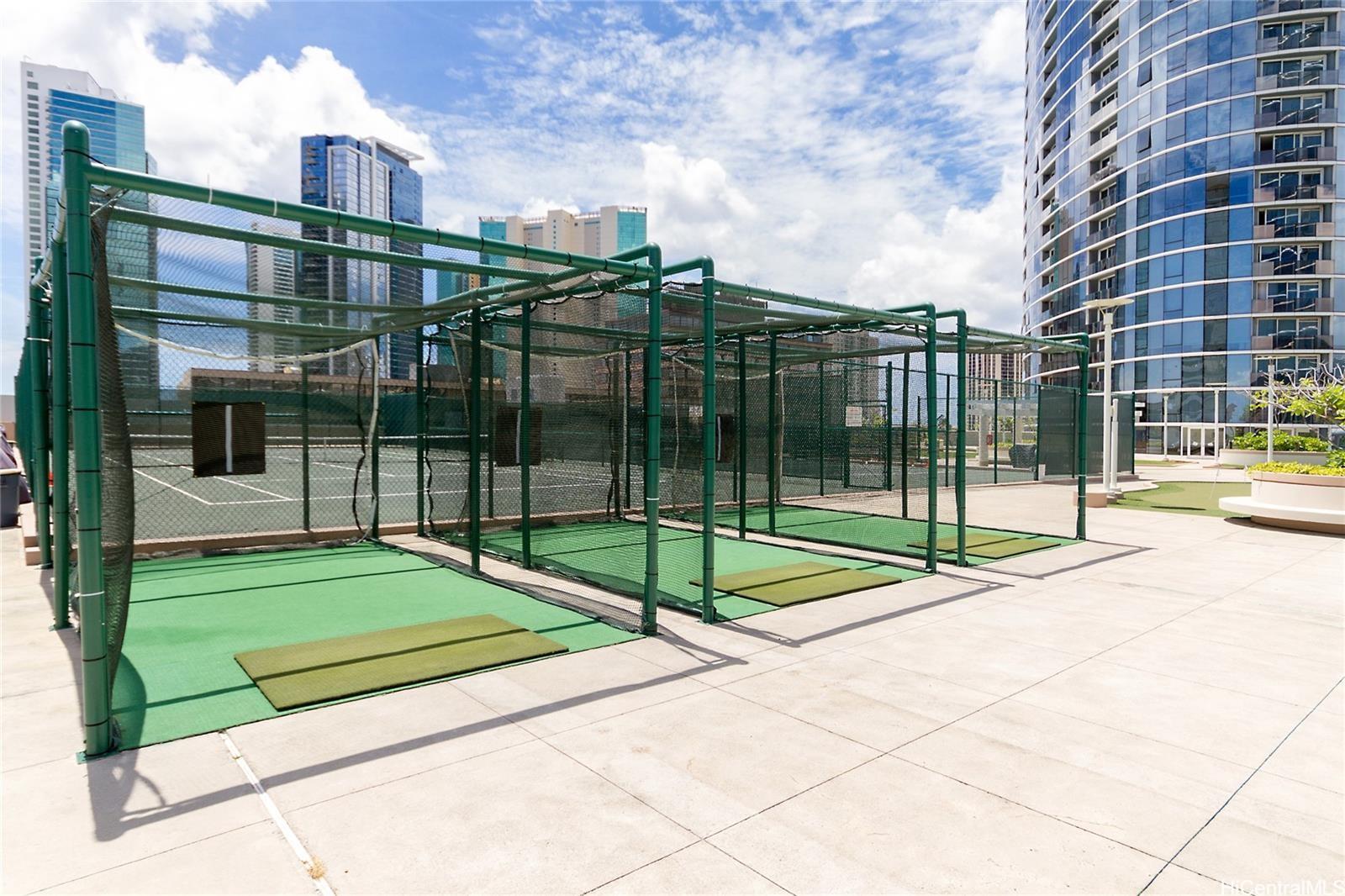 1296 Kapiolani Blvd Honolulu - Rental - photo 4 of 22