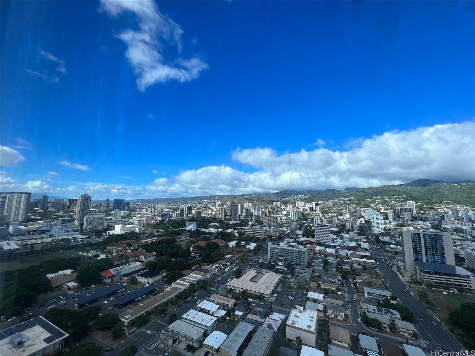 1296 Kapiolani Blvd Honolulu - Rental - photo 11 of 18