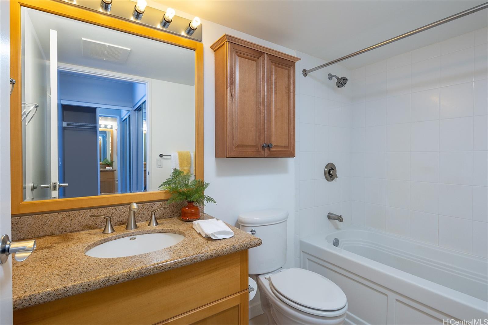 1296 Kapiolani Blvd Honolulu - Rental - photo 9 of 22