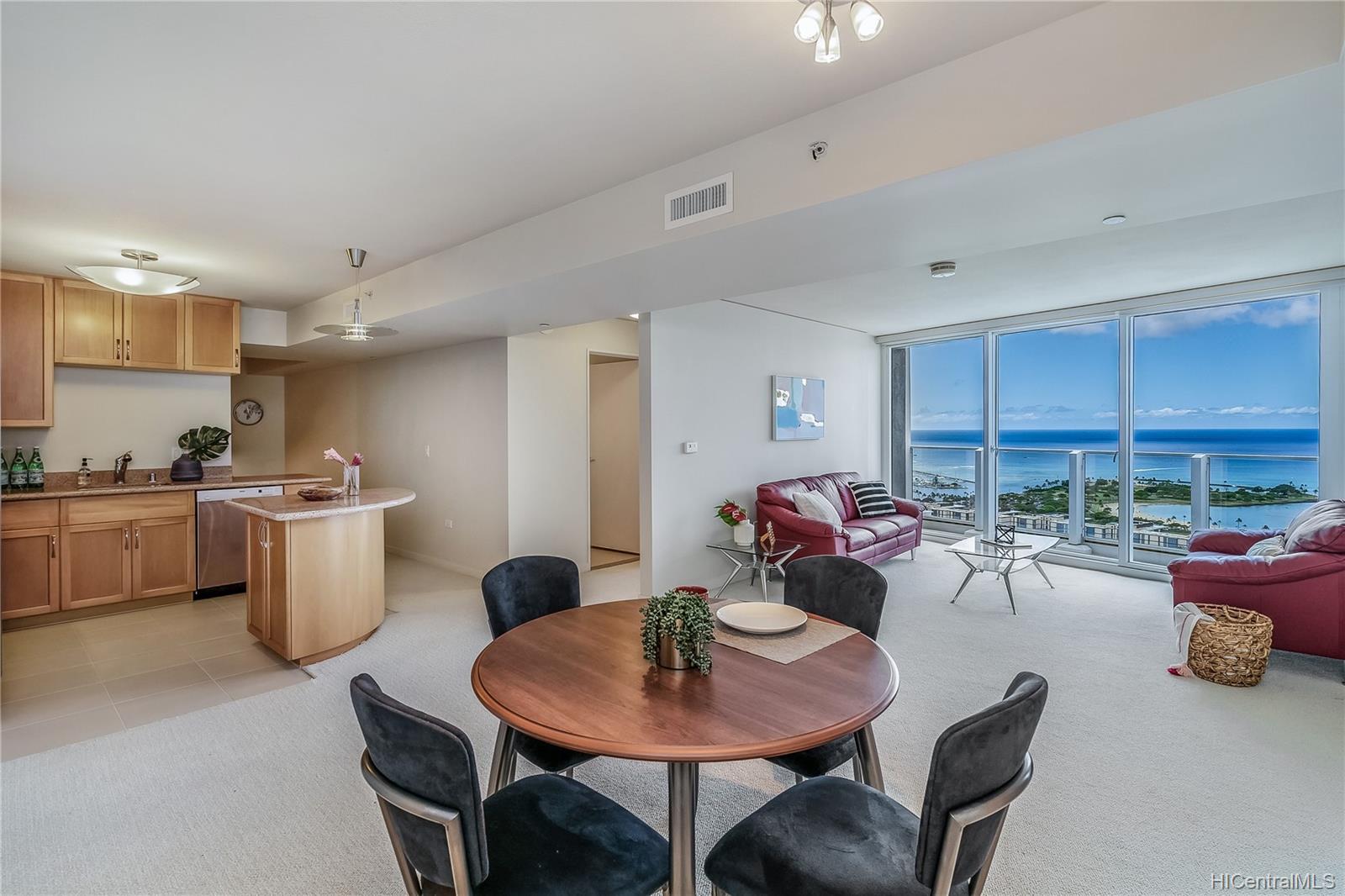 Moana Pacific 4407, 1296 Kapiolani Blvd, Honolulu Kakaako