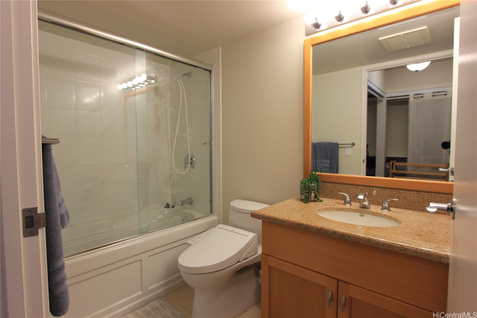 Moana Pacific condo # II1202, Honolulu, Hawaii - photo 11 of 16