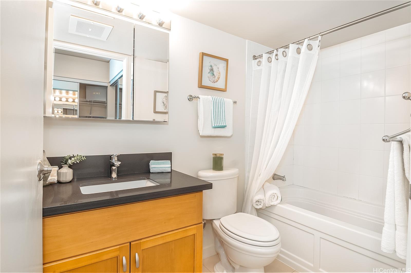 Moana Pacific condo # II2309, Honolulu, Hawaii - photo 13 of 24