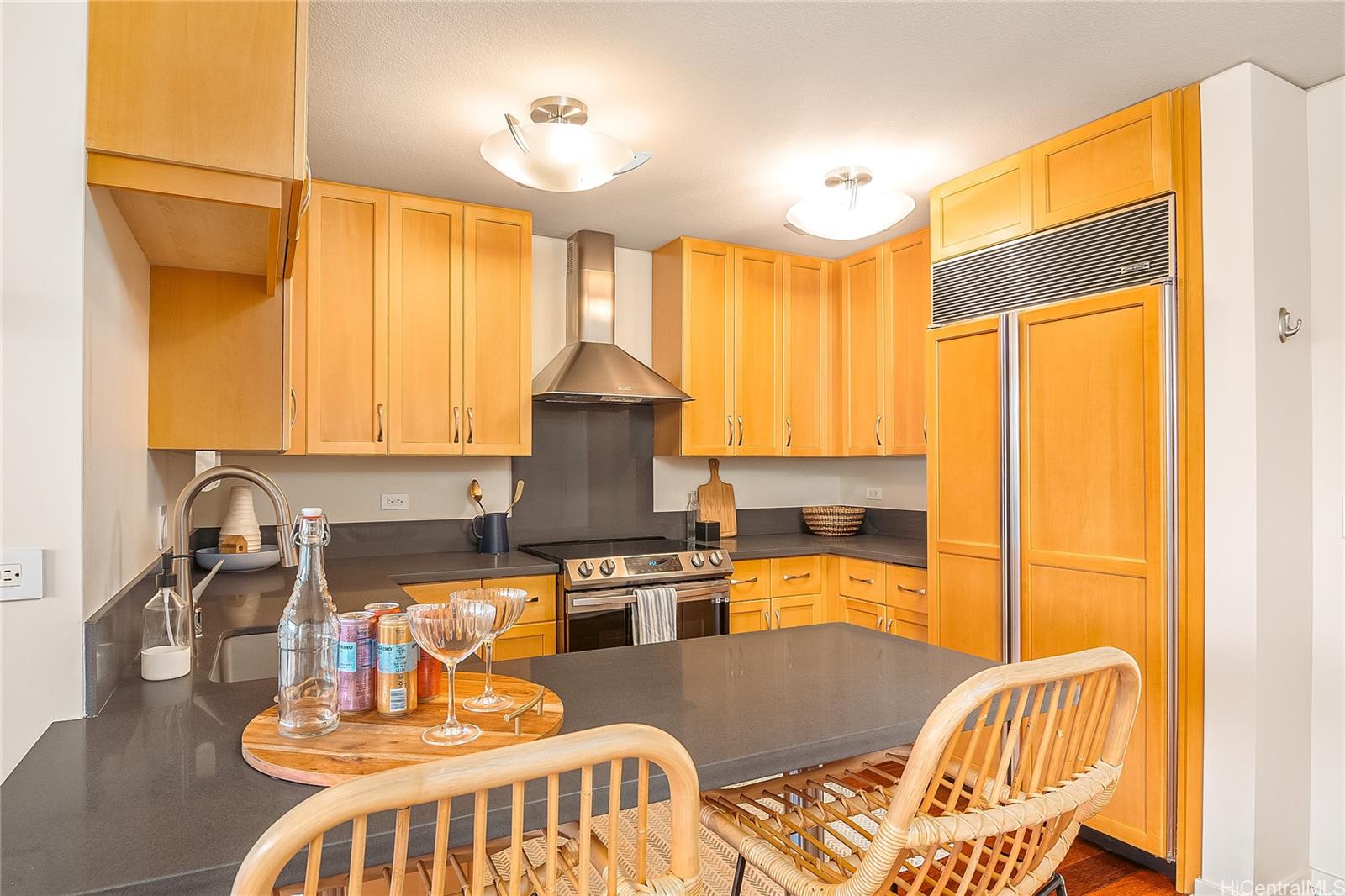 Moana Pacific condo # II2309, Honolulu, Hawaii - photo 4 of 24