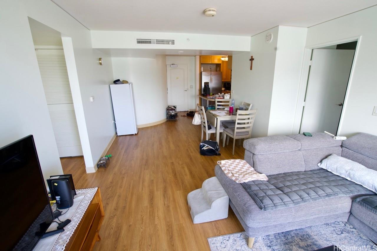 Moana Pacific condo # II3302, Honolulu, Hawaii - photo 3 of 9