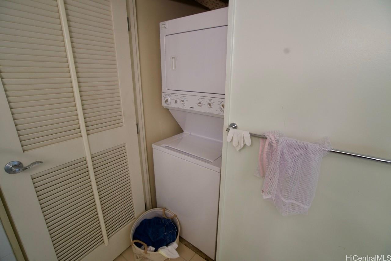 Moana Pacific condo # II3302, Honolulu, Hawaii - photo 8 of 9