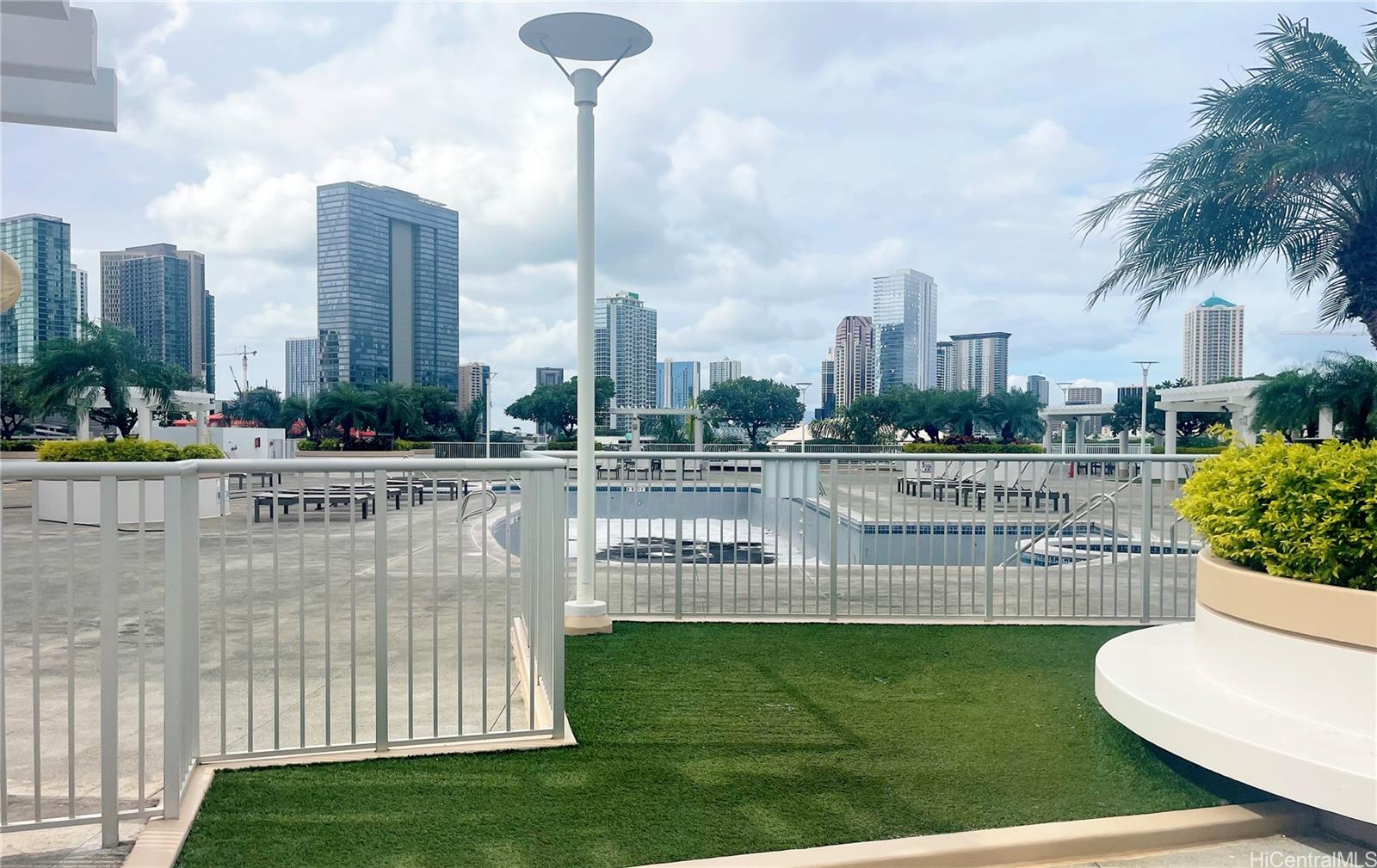 Moana Pacific condo # II3302, Honolulu, Hawaii - photo 13 of 15