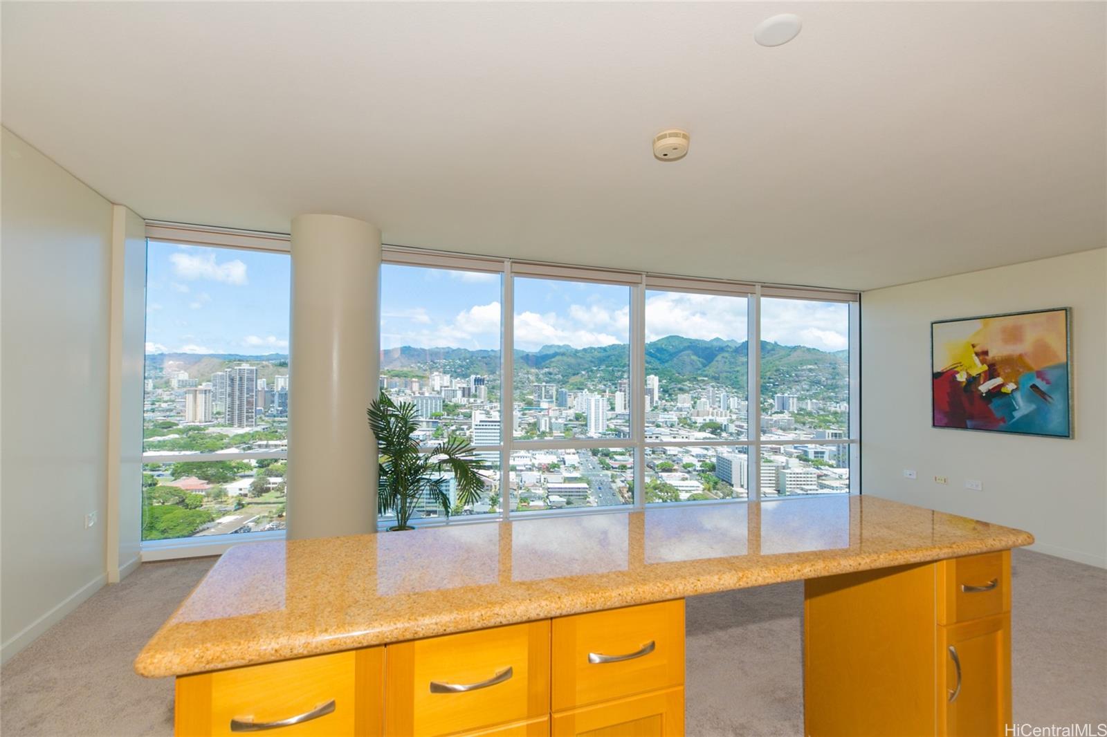 1296 Kapiolani Blvd Honolulu - Rental - photo 9 of 25