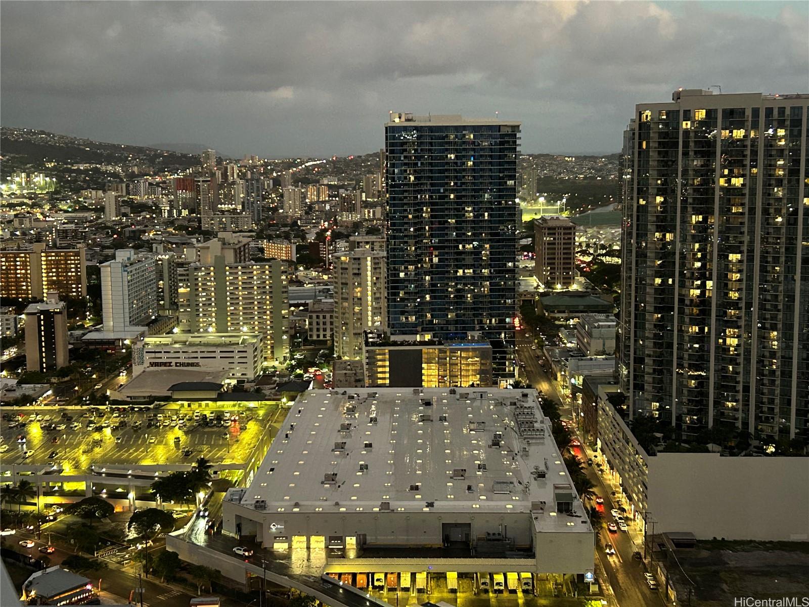 1296 Kapiolani Blvd Honolulu - Rental - photo 23 of 25