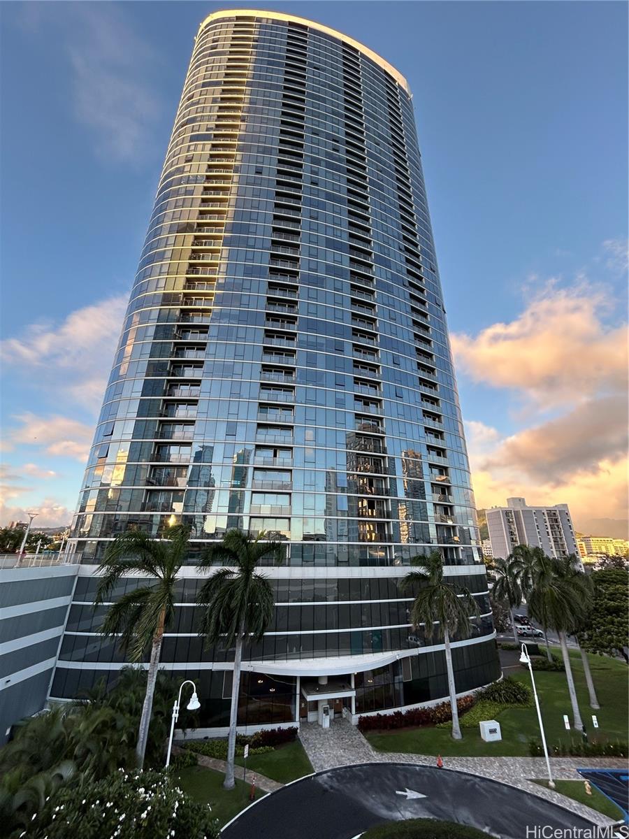 1296 Kapiolani Blvd Honolulu - Rental - photo 10 of 25