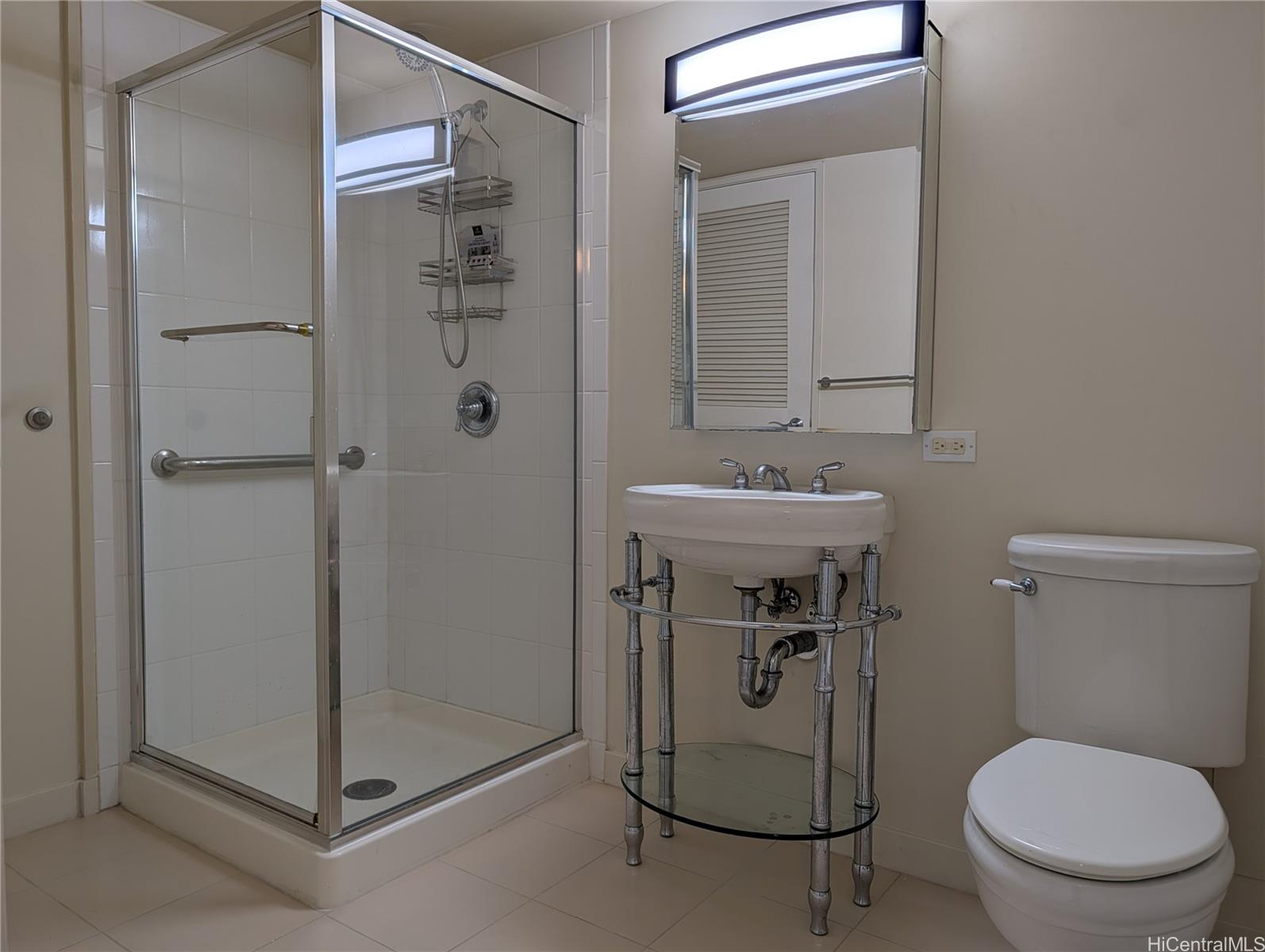 1296 Kapiolani Blvd Honolulu - Rental - photo 18 of 24