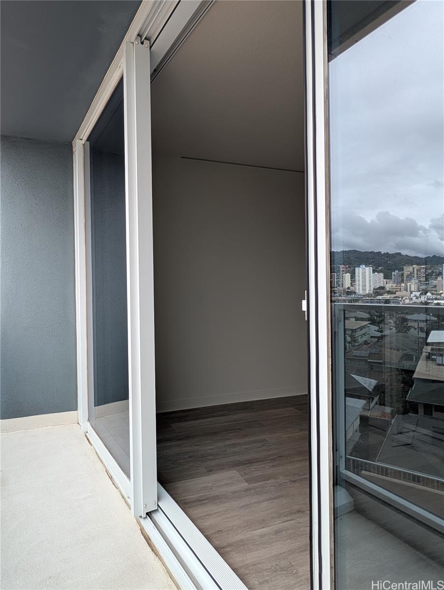 1296 Kapiolani Blvd Honolulu - Rental - photo 7 of 24