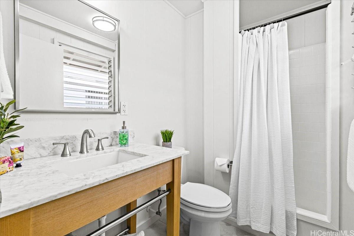 1297  Ala Napunani Street Salt Lake, Honolulu home - photo 16 of 25