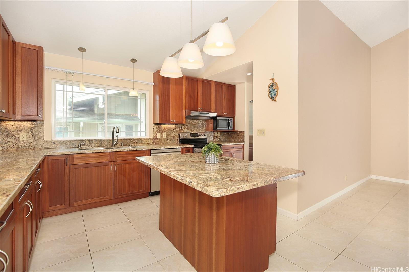 1298 Lunalilo Home Rd Honolulu - Rental - photo 6 of 24