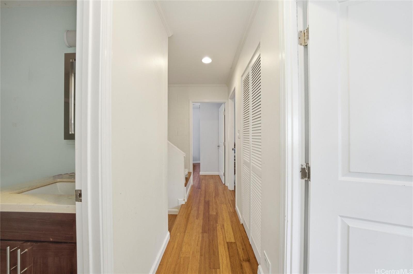 1305 Kipaipai Street townhouse # 24C, Pearl City, Hawaii - photo 7 of 14