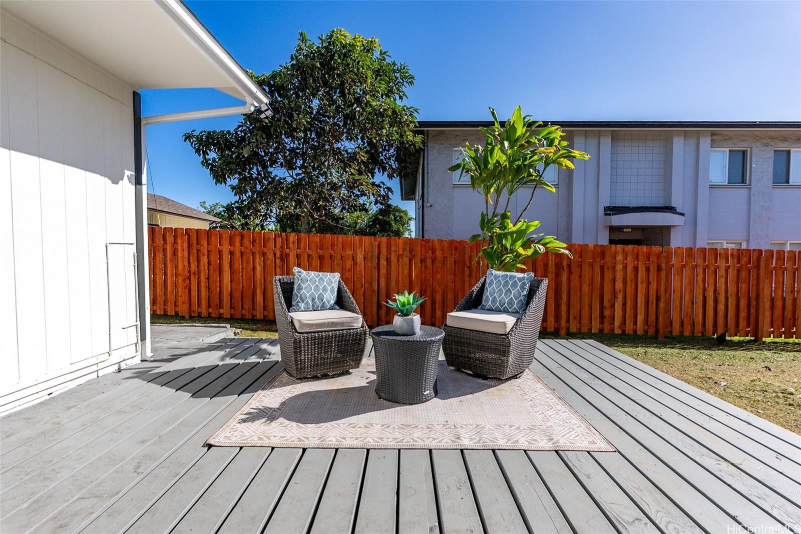 1305  Manua Street Wahiawa Area, Central home - photo 19 of 25