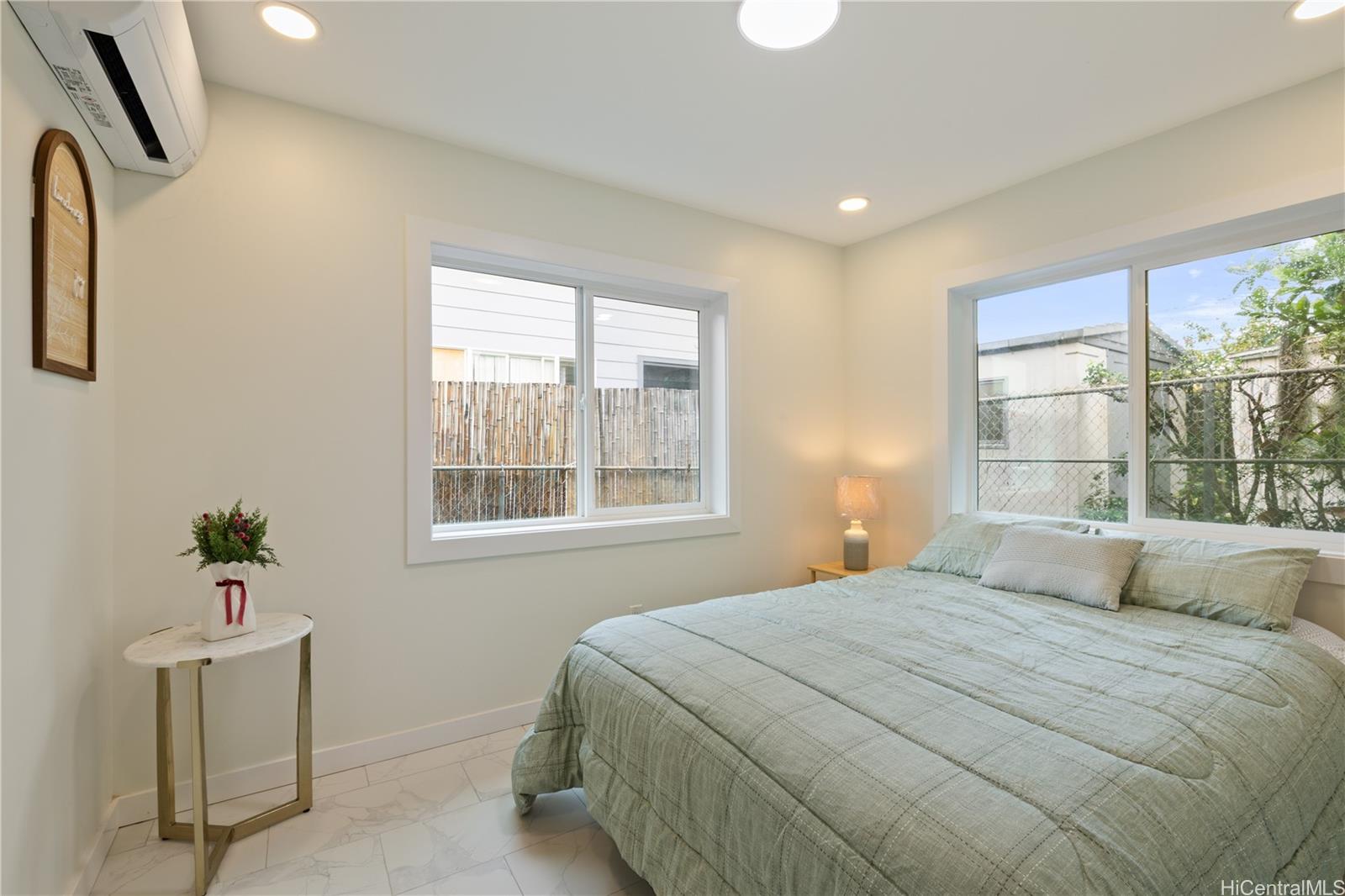 1307  Farrington Street Moiliili, Honolulu home - photo 18 of 25