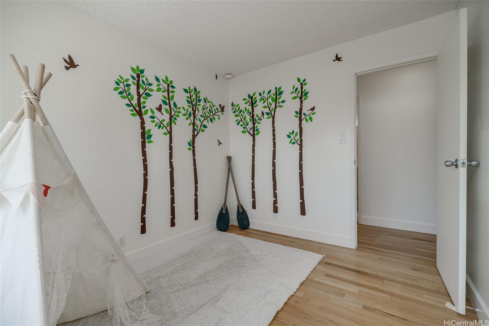 1307  Noninui Place Keolu Hills, Kailua home - photo 18 of 25