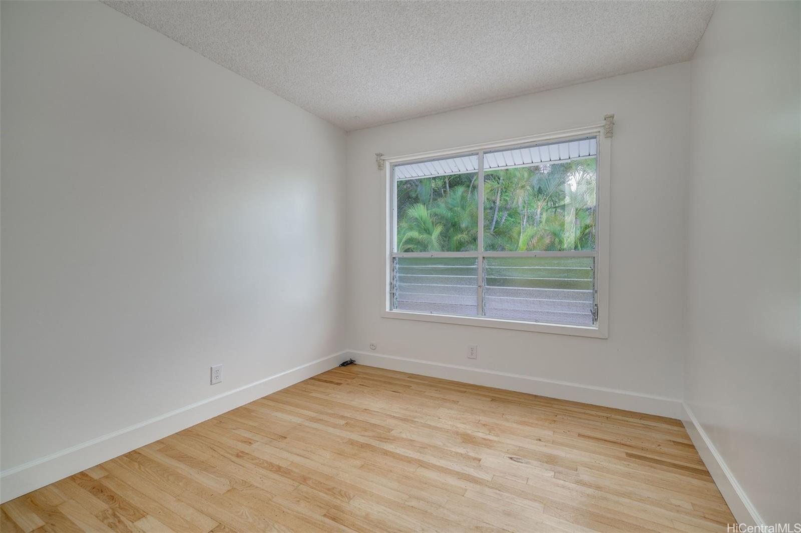 1307  Noninui Place Keolu Hills, Kailua home - photo 20 of 25