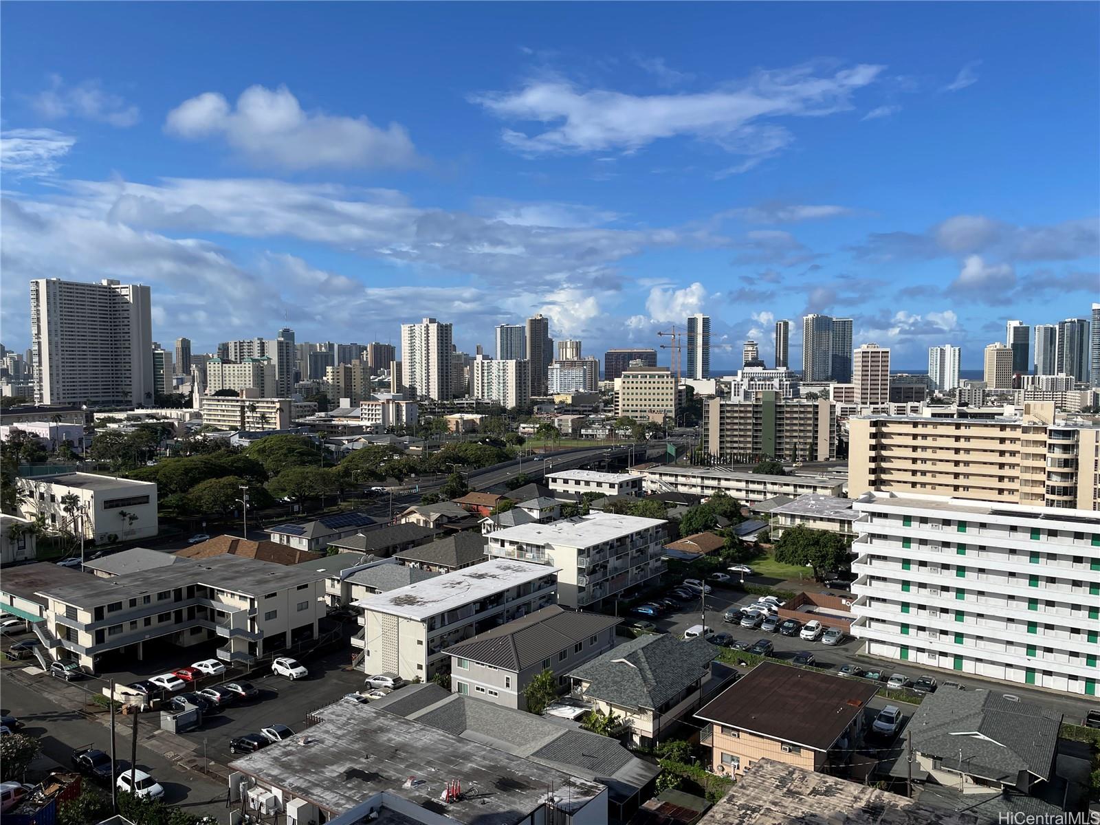 1309 Wilder Ave Honolulu - Rental - photo 8 of 21