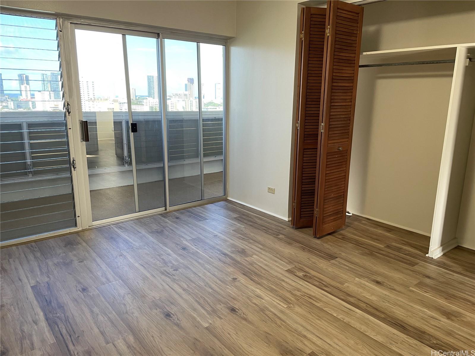 1309 Wilder Ave Honolulu - Rental - photo 15 of 21